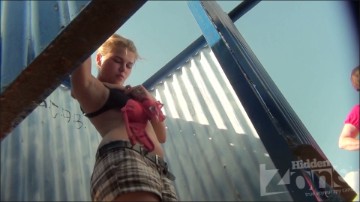 [Image: Voyeur17335150125.jpg]