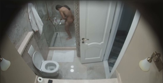 [Image: Voyeur36515135640.jpg]