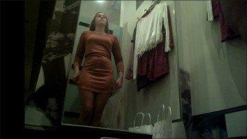 [Image: Voyeur15995093633.jpg]