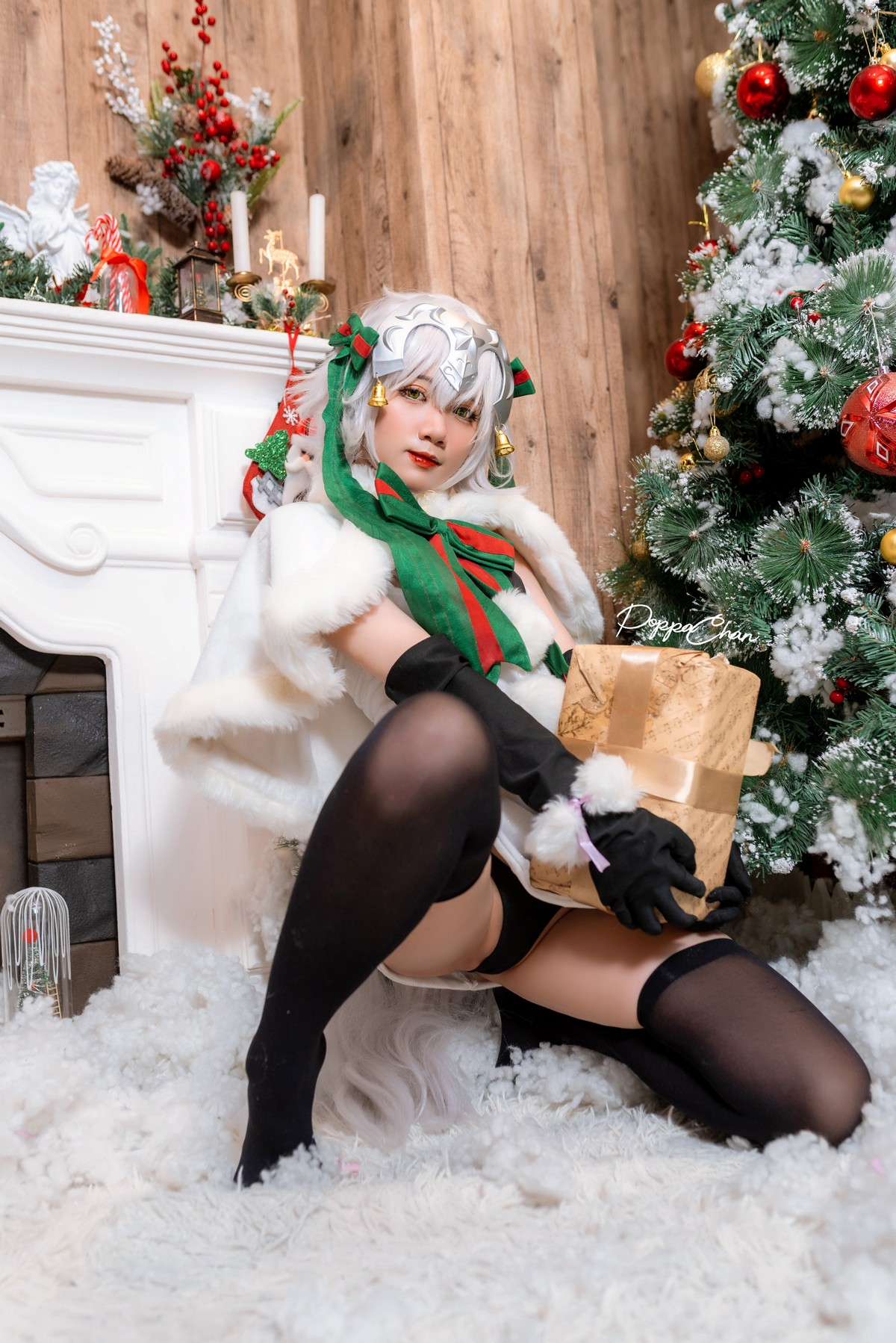 PoppaChan Jeanne Alter Santa Lily Cosplay (FGO) – 26 Photos 4 Videos 139MB插图7