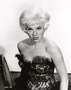 Diana-Dors-c73