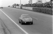 24 HEURES DU MANS YEAR BY YEAR PART ONE 1923-1969 - Page 54 61lm60-Fiat-850-S-Denny-Hulme-Angus-Hyslop-15