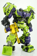 Generation-Toy-GT-99-DX-Re-Builder-with-Golden-Pistol-03