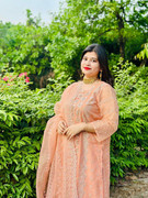 photo 6256049969400236976 y