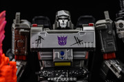 WFC-Netflix-Megatron-07