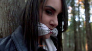 Ashley-Williams-10-The-Girl-With-No-Name-2017
