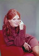 samantha-eggar-c22
