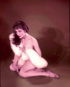 Julie-Newmar-mb44