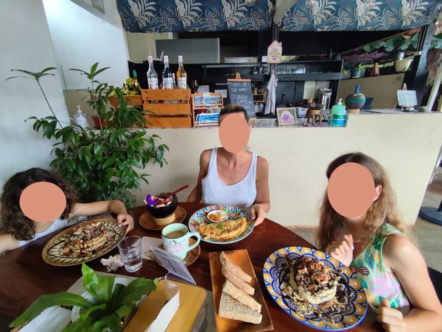 Un mes por Filipinas y Tailandia con niñas (2025) - Blogs de Asia - --DÍA 8 (18 junio): Camiguin (Mantigue Island y Termas) (1)