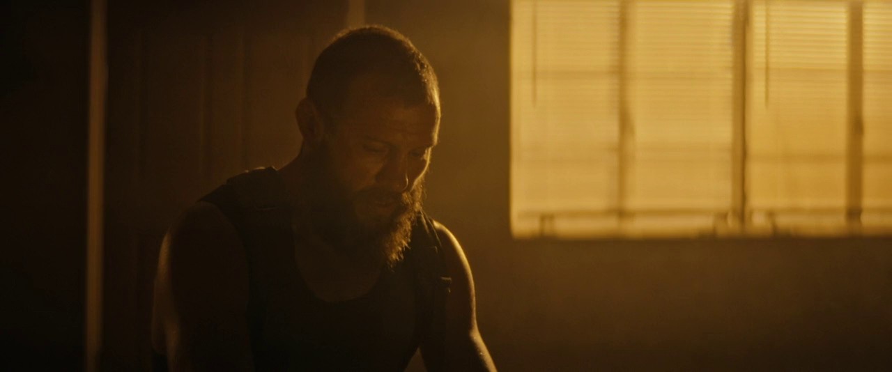 Project-Legion-2022-Hindi-English-WEB-DL-720p-x264-AVC-AC3-2ch-ESub-mkv-0003