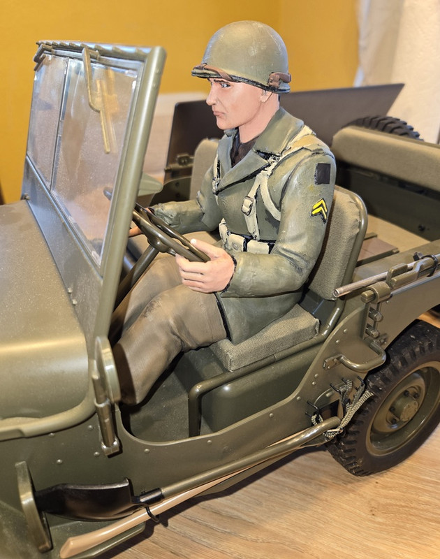 Driver guy 1 in jeep