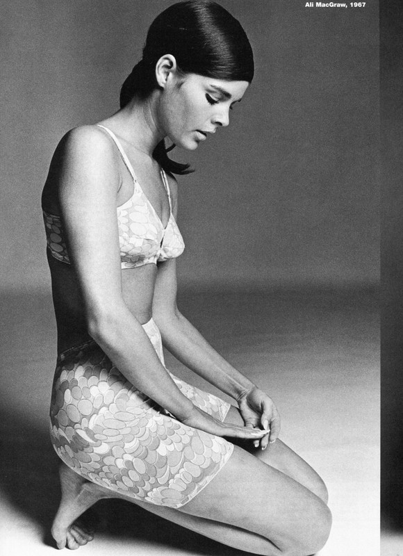 Ali_MacGraw_b11