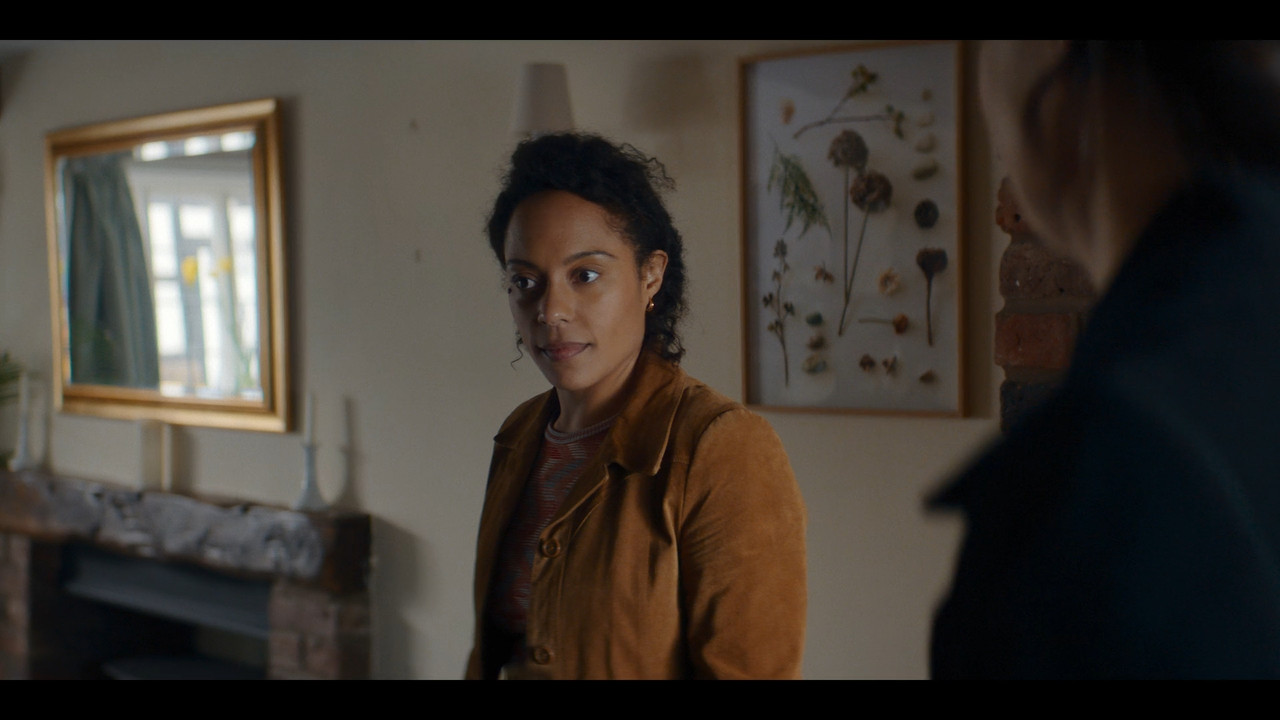 Missing You 2025 S01E01 NF 1080p WEB DDP x264-NM21vi.mkv_snapshot_30.26.000