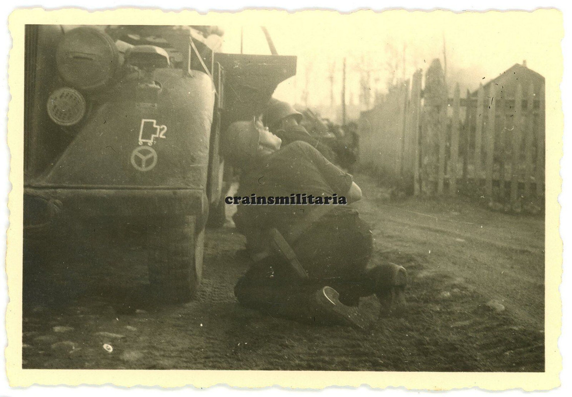 Orig. Foto Kübelwagen 12.PD Wappen bei Kampf in Saslawl MINSK Weissrussland 1941
