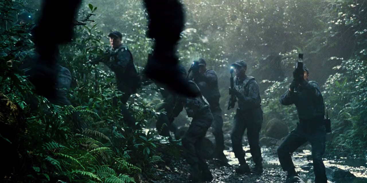 Jurassic-World-2015-Hindi-English-Blu-Ray-720p-x264-AVC-AAC-6ch-ESub-mkv-0002