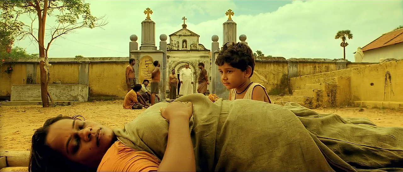 Kadal 2013 WebRip [Tamil] 480p, 720p ESub Screenshot