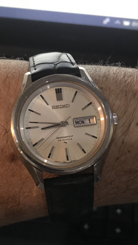 6F5AB954-73CE-46A1-85EB-386859E3DC0D