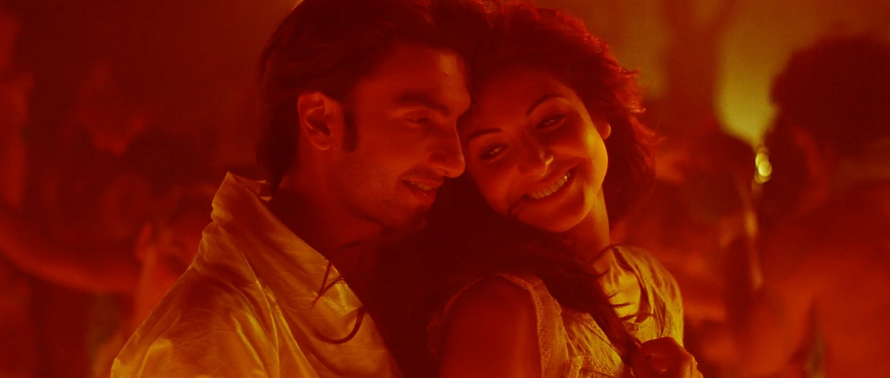 Anushka Sharma - Ladies Vs. Club Scene.mkv_20200818_202512.801