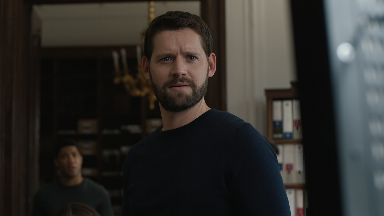 FBI.International.S02E01.Unburdened.1080p.10bit.AMZN.WEB-DL.DDP5.1.HEVC-Vyndros.mkv_snapshot_19.23_[