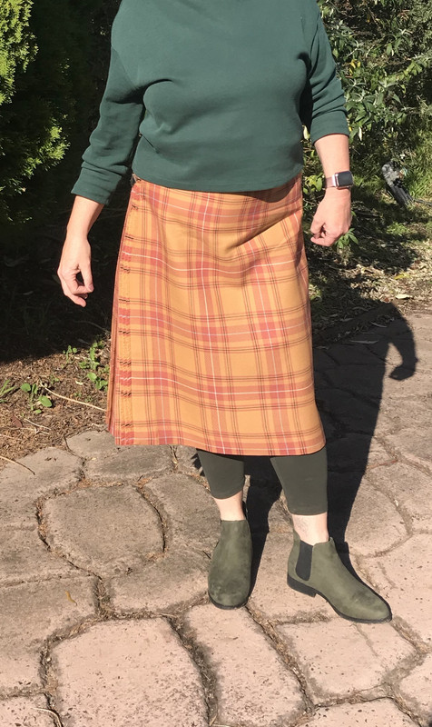 EB789D87-2755-47BB-90CE-4E0CCCCCE7A2