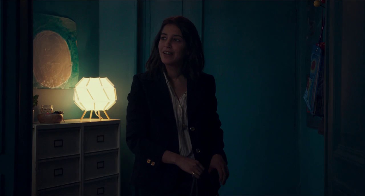 Perfect-Nanny-2019-Hindi-Fra-Blu-Ray-720p-x264-AVC-AAC-6ch-MSub-mkv-0000