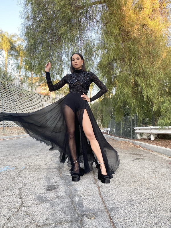 [Image: FCMTb-VCVQAIPKiz.jpg]