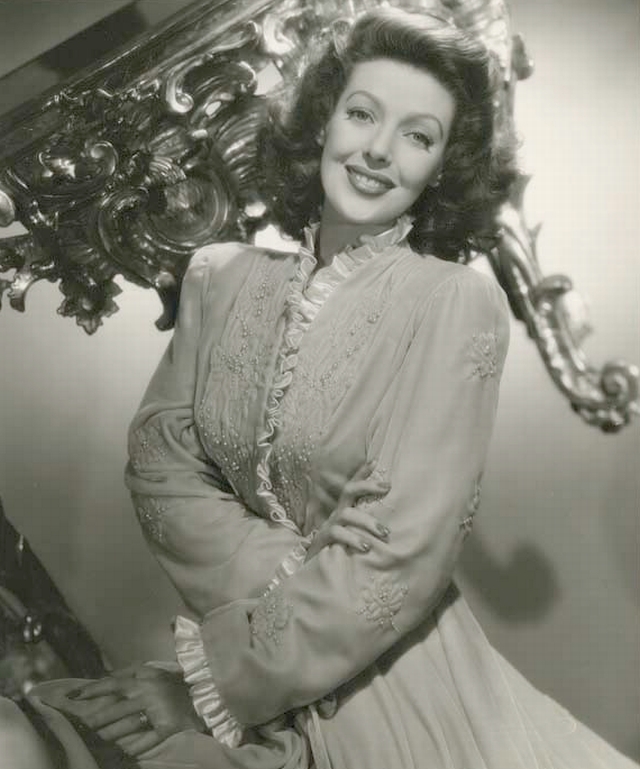 loretta_young_c36