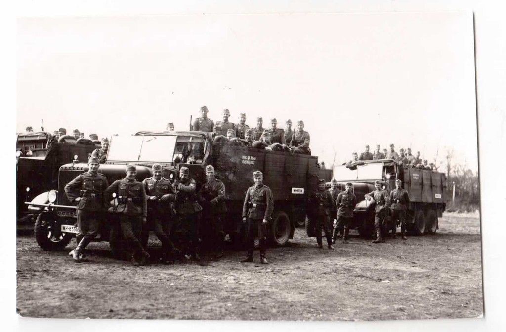 Transport mit LKW zum Gefechtsschießen Senne 193