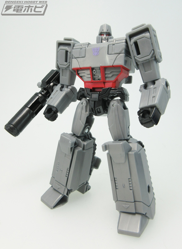 Takara-Tomy-Transformers-Cyberverse17