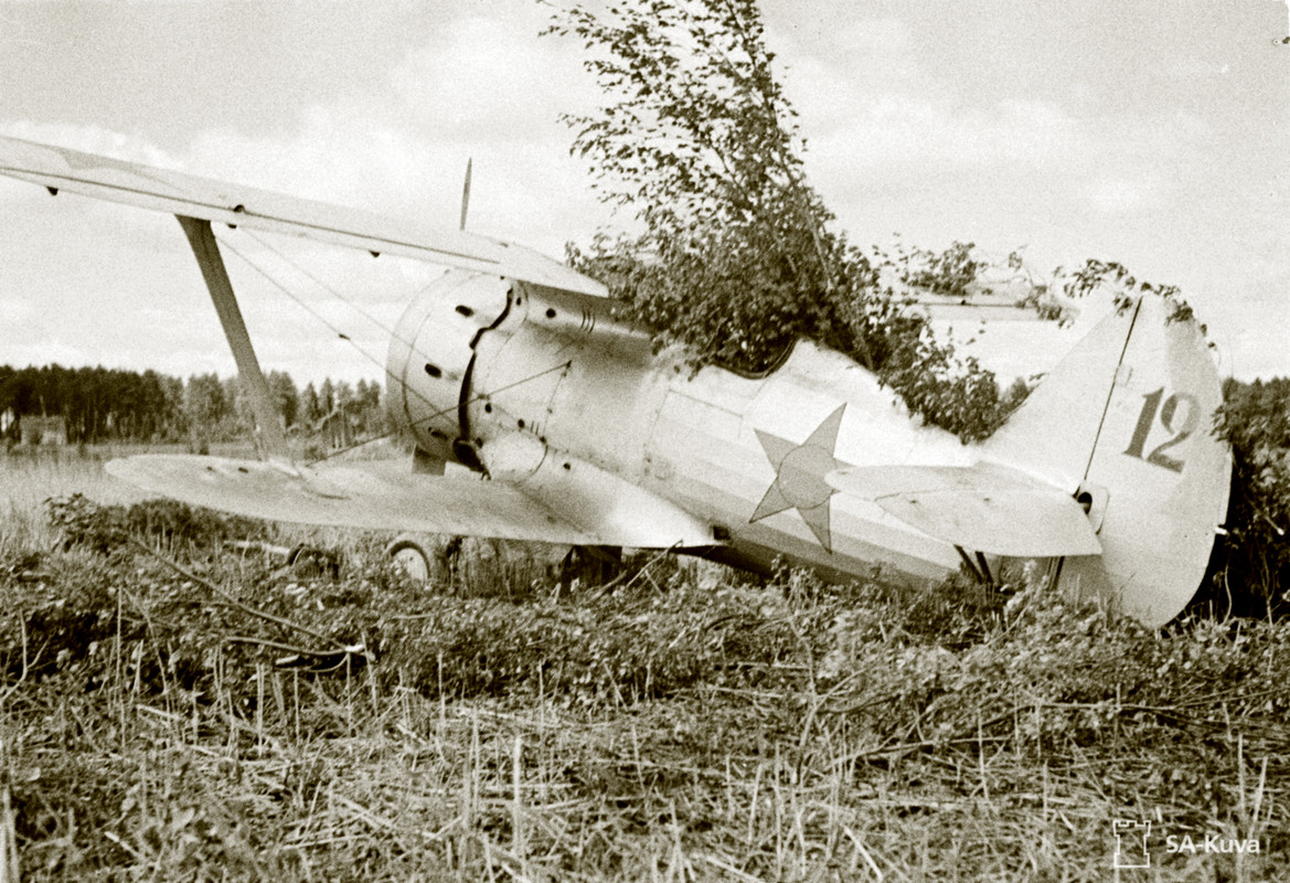 Finnish-captured-Polikarpov-I-153-153IAP-Black-12-and-used-by-the-FAF-as-VH101-25th-Jun-1941-20618