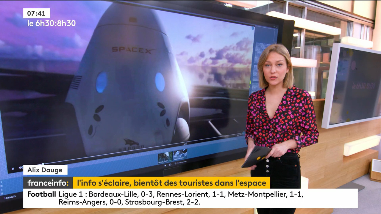 02.04 - 05.29.00 - Le 6h30 9h30. Entre JT, chroniques, invités et rev..._001.ts_snapshot_29.19.802