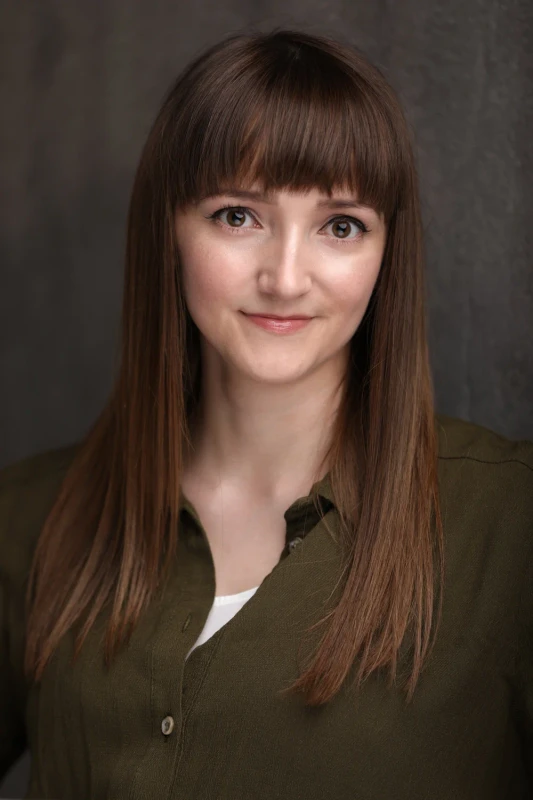 Lisa Lynn 2019 Modern