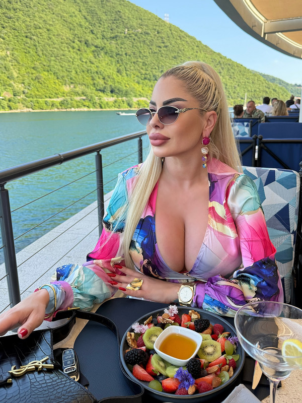 صور تيانا ماركوفيتش 2025 | جسم تيانا ماركوفيتش مولع نار!  Mrs-markovic-1756559750984