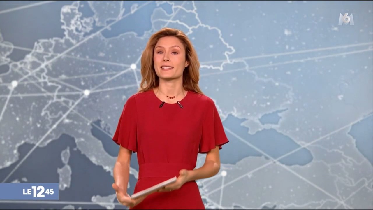 Diane Douzillé 251217.mp4_snapshot_01.50_[2017.12.26_00.23.19]