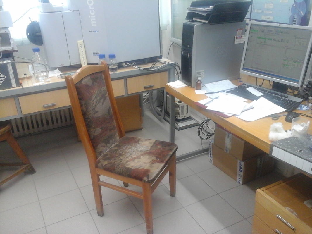 1668751795244-753287825