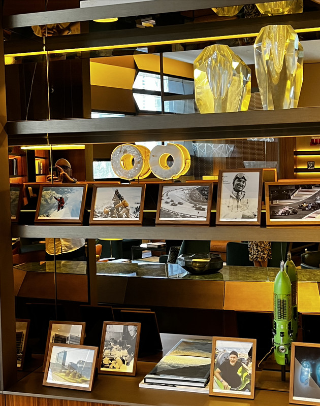 8576F007-963A-4364-A1B5-E3316B8EE6D4