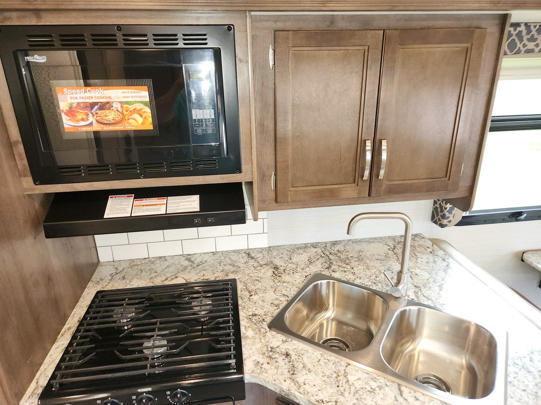 Vehicle thumbnail 30