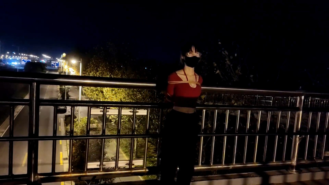 一绳所爱 捆绑喵喵外出逛街.mp4_20221230_083449.419