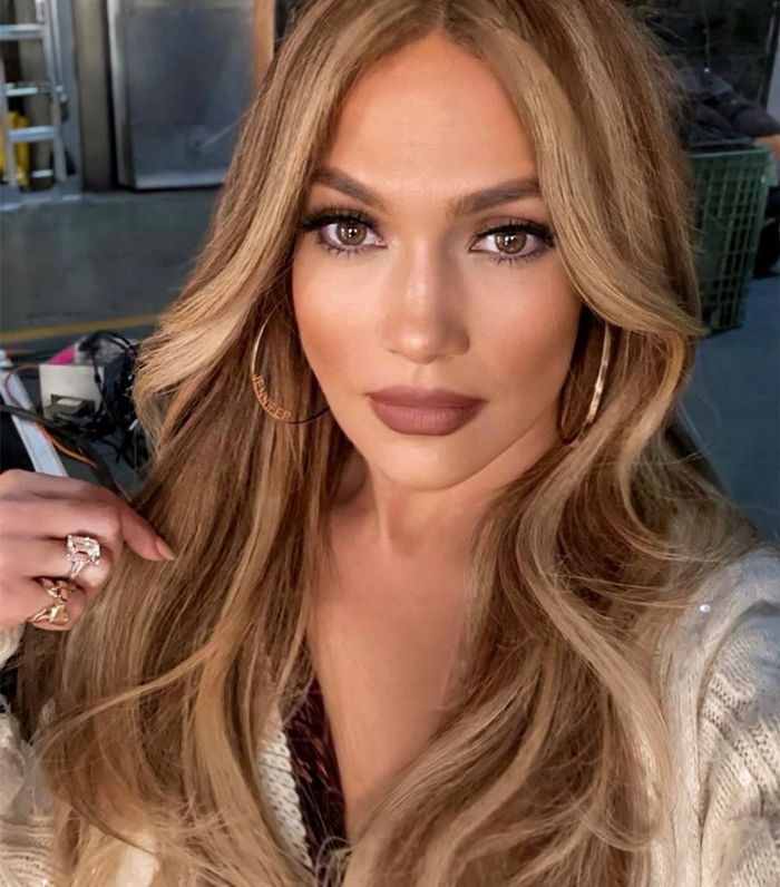 Long Wavy Light Caramel Blonde Hair