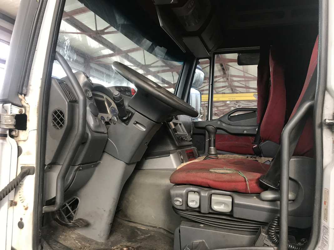 FDD4B2DE-6337-4F6F-80AB-C56F6DDDE296