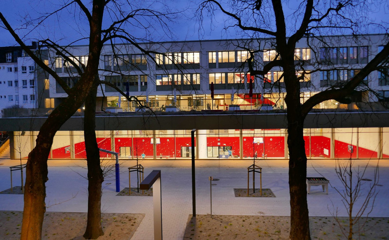 Bild: https://i.postimg.cc/vmMxyQf2/P1260195.jpg