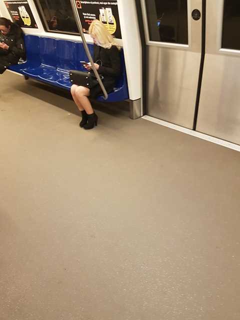 53026452_382040299281742_991709847021944832_n_382040285948410