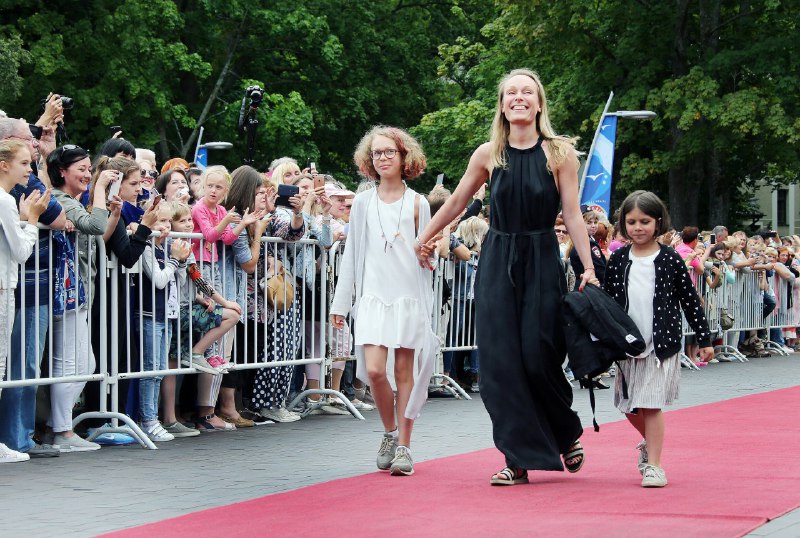 36 Ольга Ломоносова тоже оценивала российские дебюты