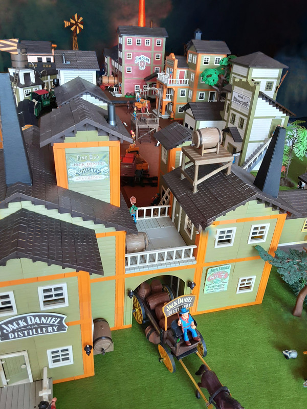 Diorama West 2021 - 003