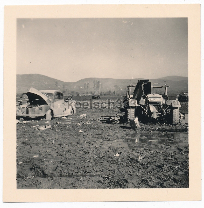 Foto englische Fahrzeug Wracks bei Dünkichen Mor
