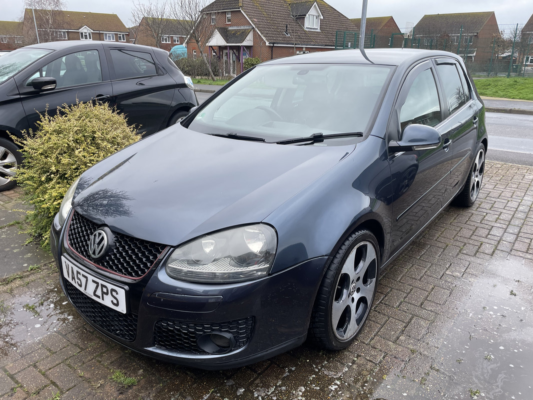 B1D69DE3-FA76-410C-B525-AC268A4E9D81