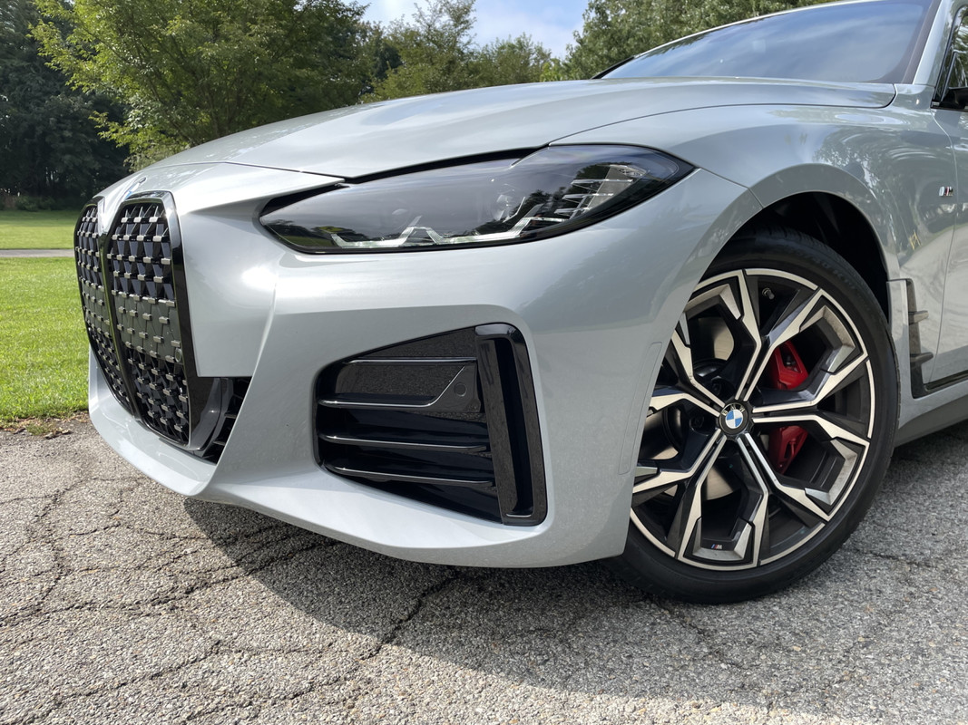 ぽにぽに BMW g22 BMW G22/4シリーズはライトチューン！で、こんなに格好良く変身
