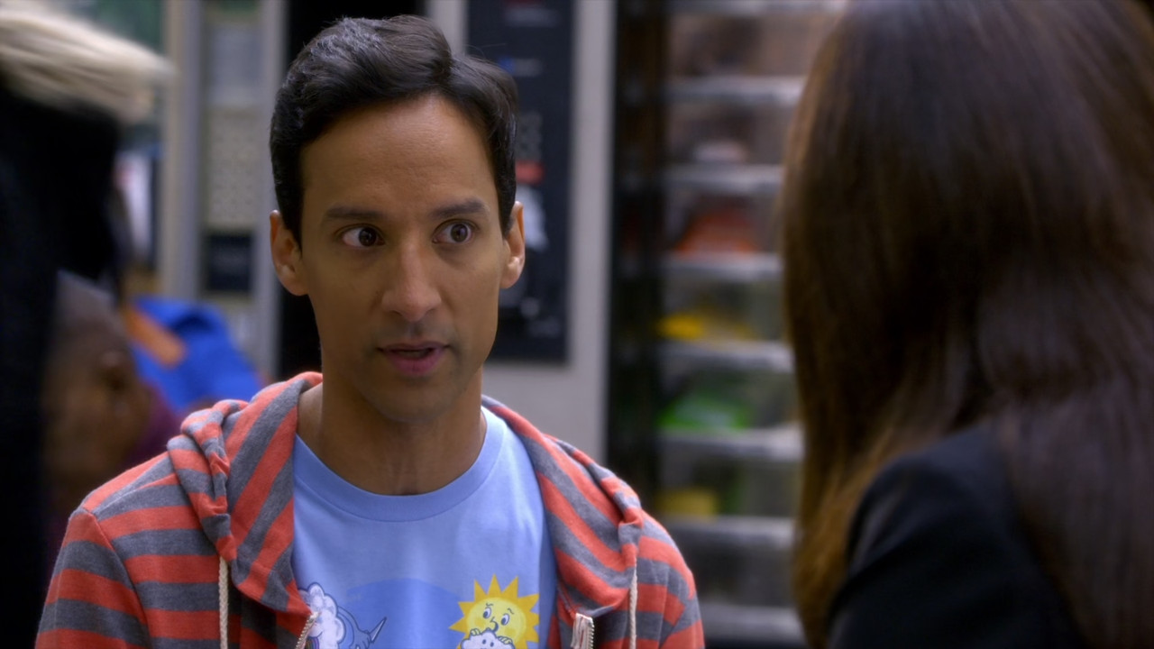 Community (2009) - S06E01 - Ladders (1080p AMZN WEB-DL x265 RZer