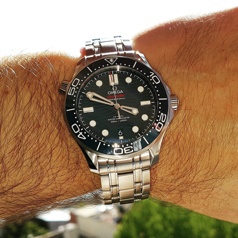Ω Seamaster Professional Diver 300M Co-Axial Master Chronometer 42mm Cal. 8800 Blue