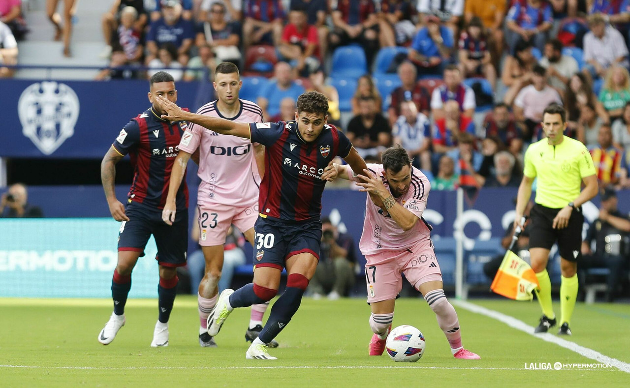 Real Oviedo vs Levante, 19h00 ngày 04/10